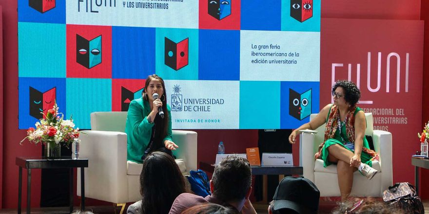 “Un puñado de Almendras”: Selección poética de Daniela Catrileo es parte de Biblioteca Esencial UCHILE